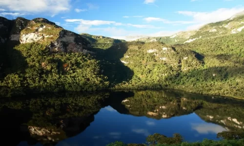 La laguna de los Cóndores